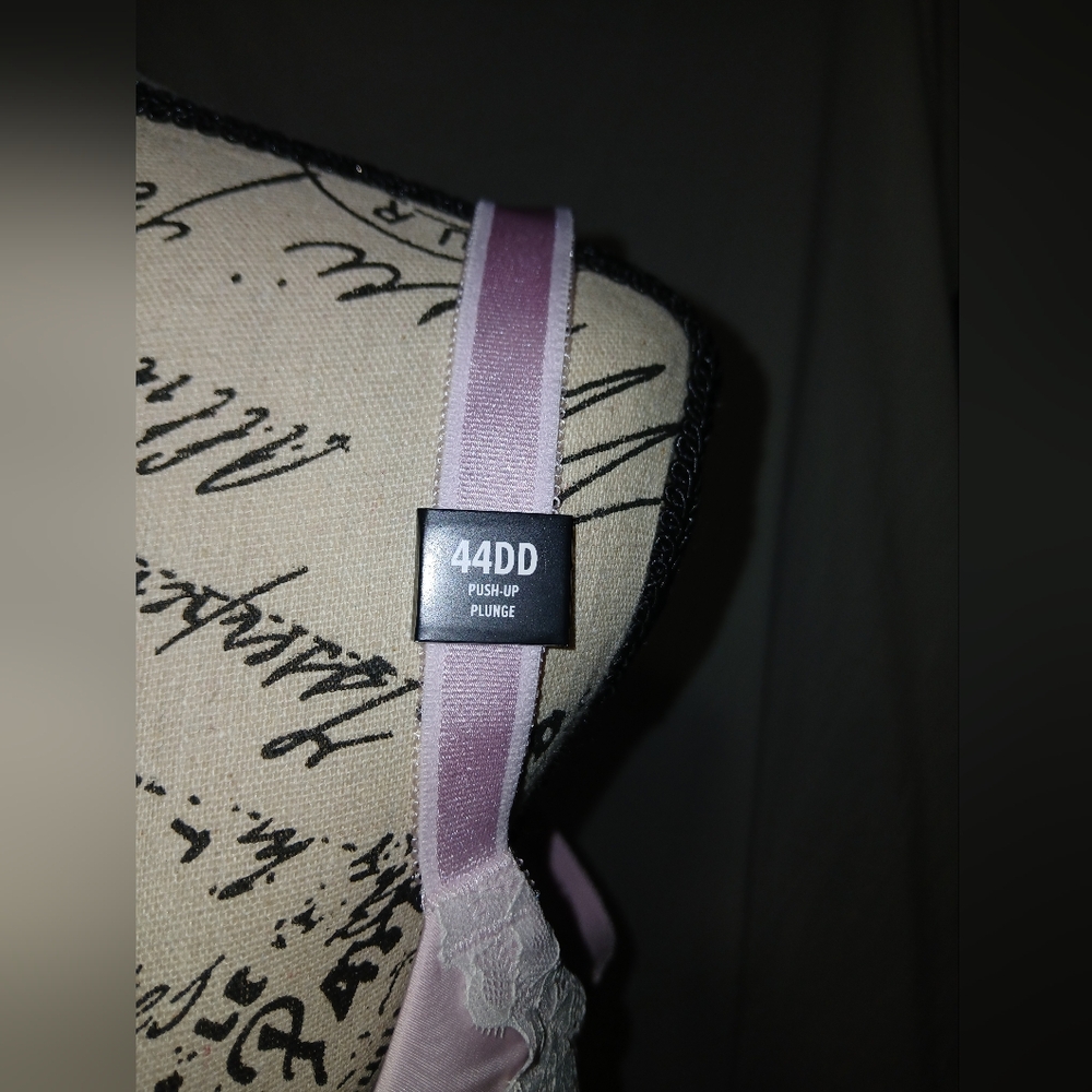 Bra - Picture 3 of 8